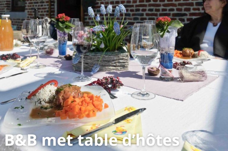 b&b met table dhotes.jpg